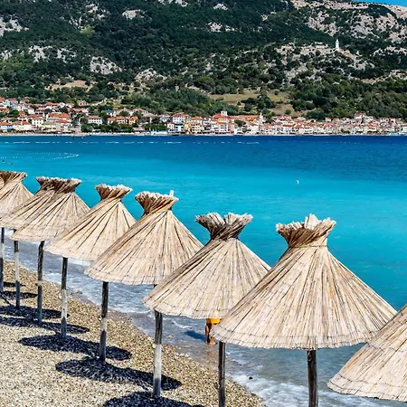 Apartament With Parking Space Draga Bascanska, Krk - 22861 *